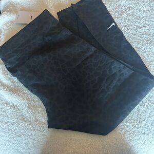 Nike Black Leggings sparkle animal print 1x full length NWT